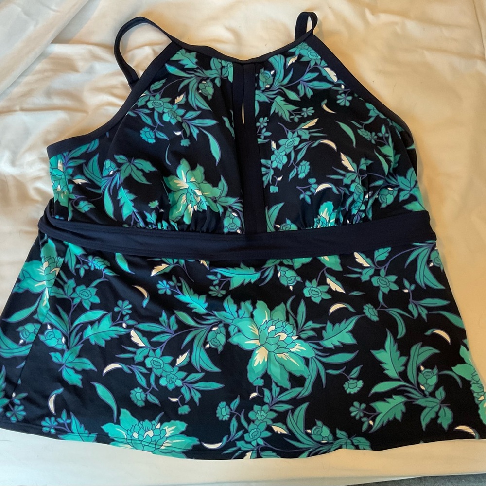 Lands' End Floral Halter Swim Top in Size 20W